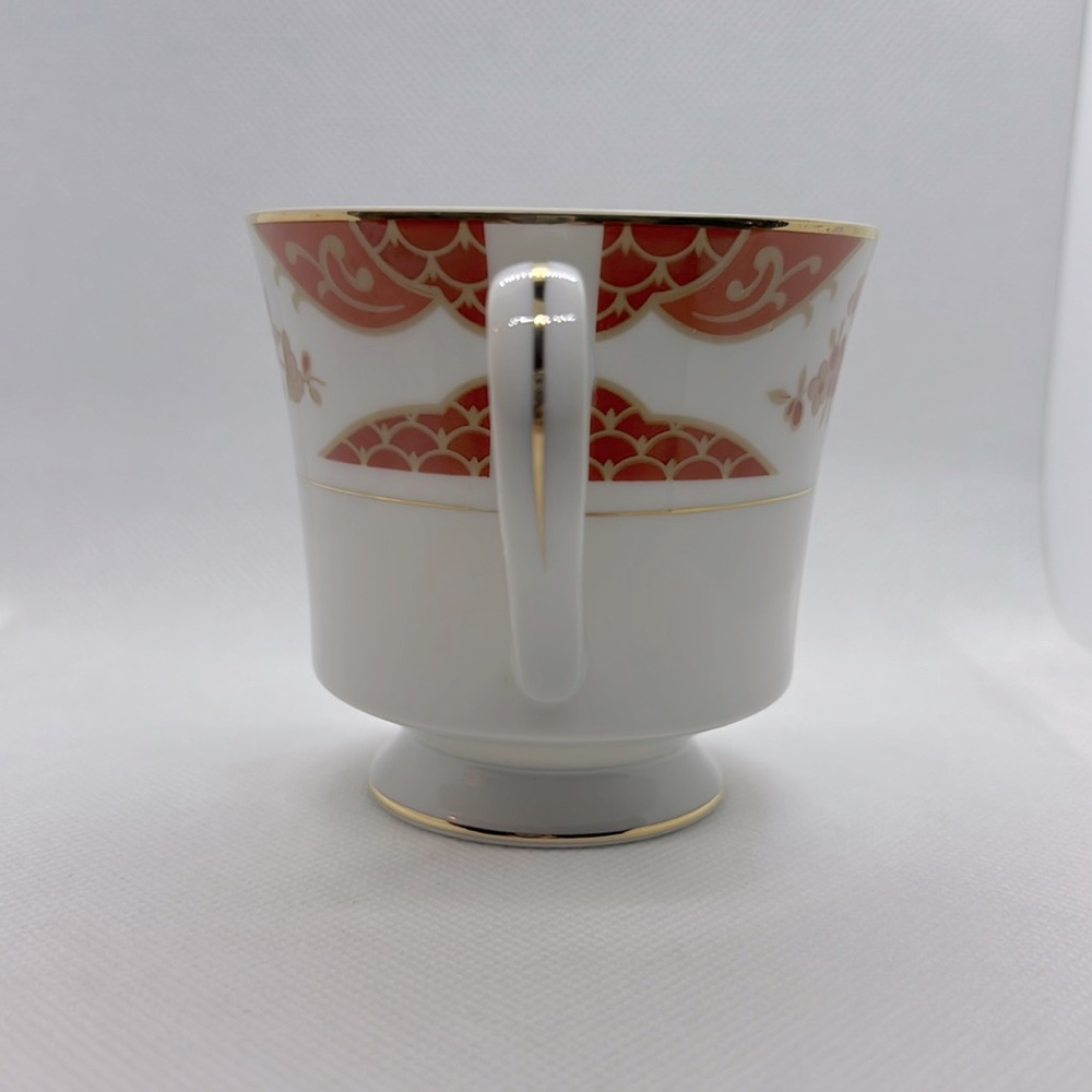 MIKASA EMPRESS FOOTED TEACUP AND SAUCER FINE CHINE VINTAGE L6009 - Picture 7 of 14
